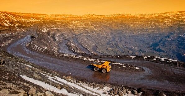 Bridging the skills gap: Innovative approaches to attracting talent in geoscience | Dig Deep podcast